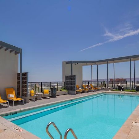 Detailed 2Bd, Highrise Dt, Pool, Gym, Parking, Sleeps 8 Apartment Phoenix Luaran gambar