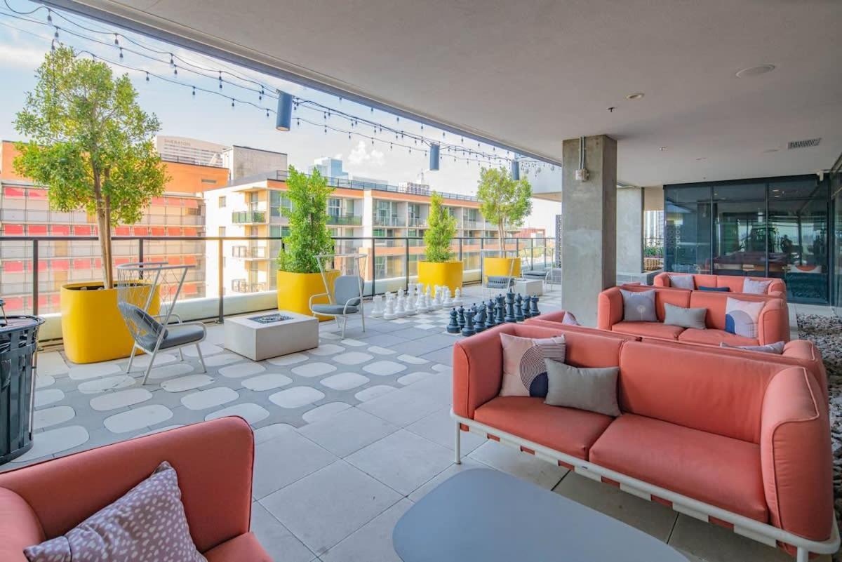 Detailed 2Bd, Highrise Dt, Pool, Gym, Parking, Sleeps 8 Apartment Phoenix Luaran gambar
