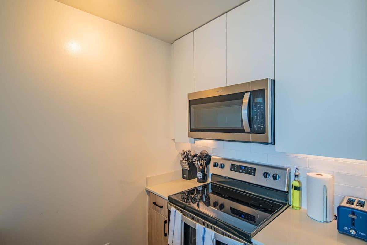 Detailed 2Bd, Highrise Dt, Pool, Gym, Parking, Sleeps 8 Apartment Phoenix Luaran gambar