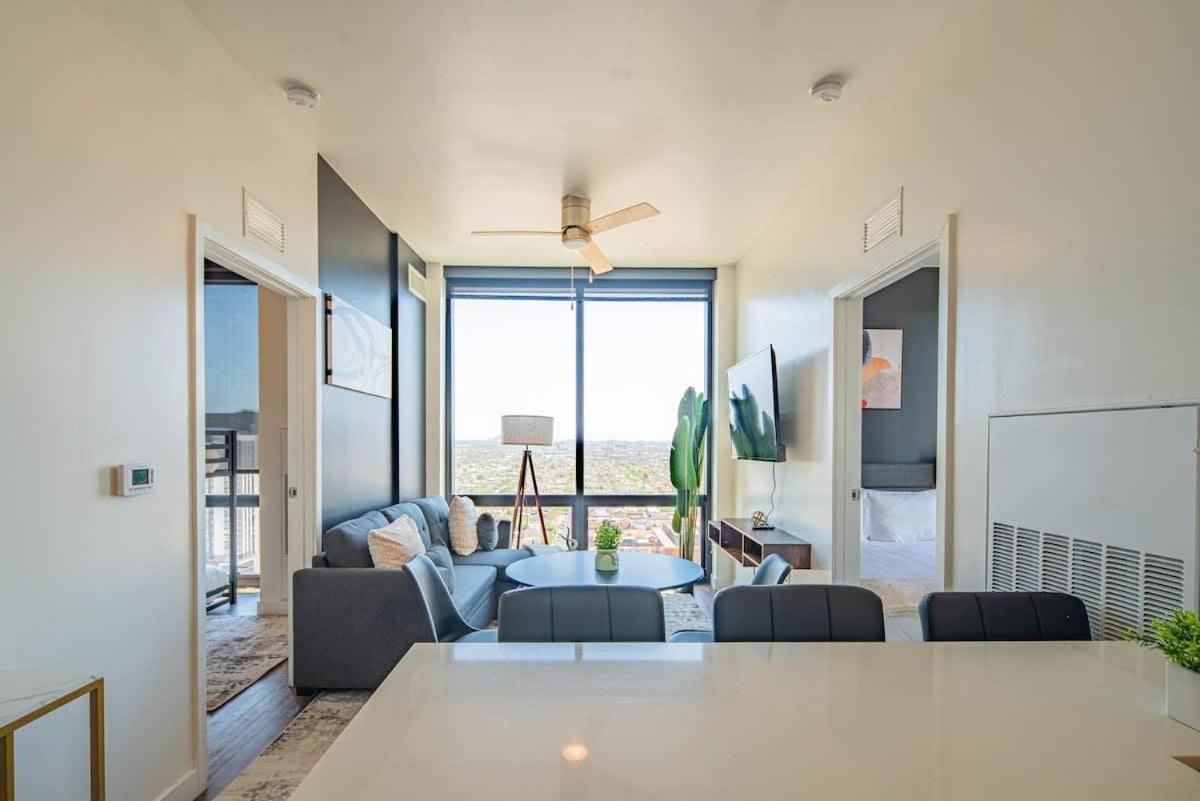 Detailed 2Bd, Highrise Dt, Pool, Gym, Parking, Sleeps 8 Apartment Phoenix Luaran gambar